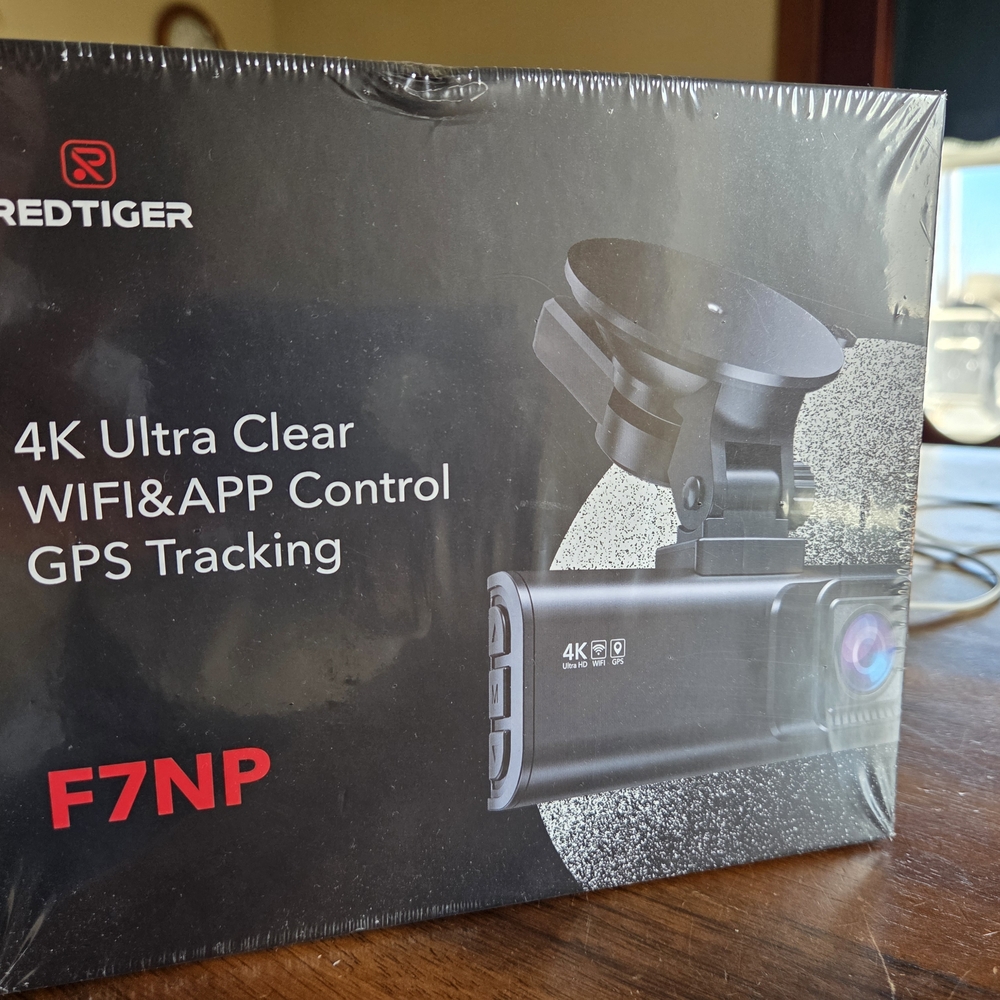F7NP 4K Dash Cam - Black
